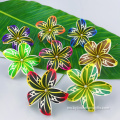 Flowe frangipani buatan tangan berwarna dengan mutiara shell